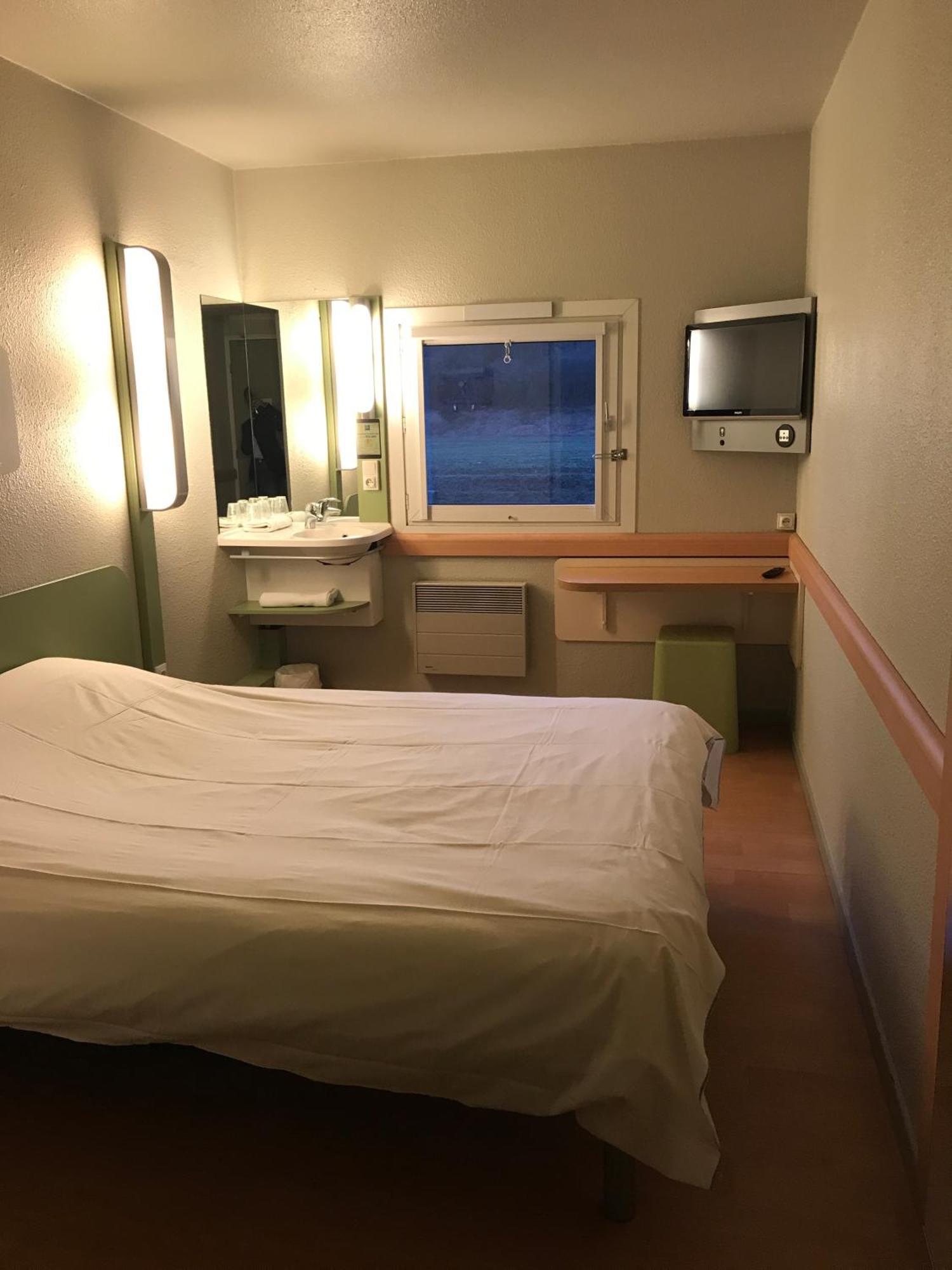 Ibis Budget L'Isle Adam Εξωτερικό φωτογραφία