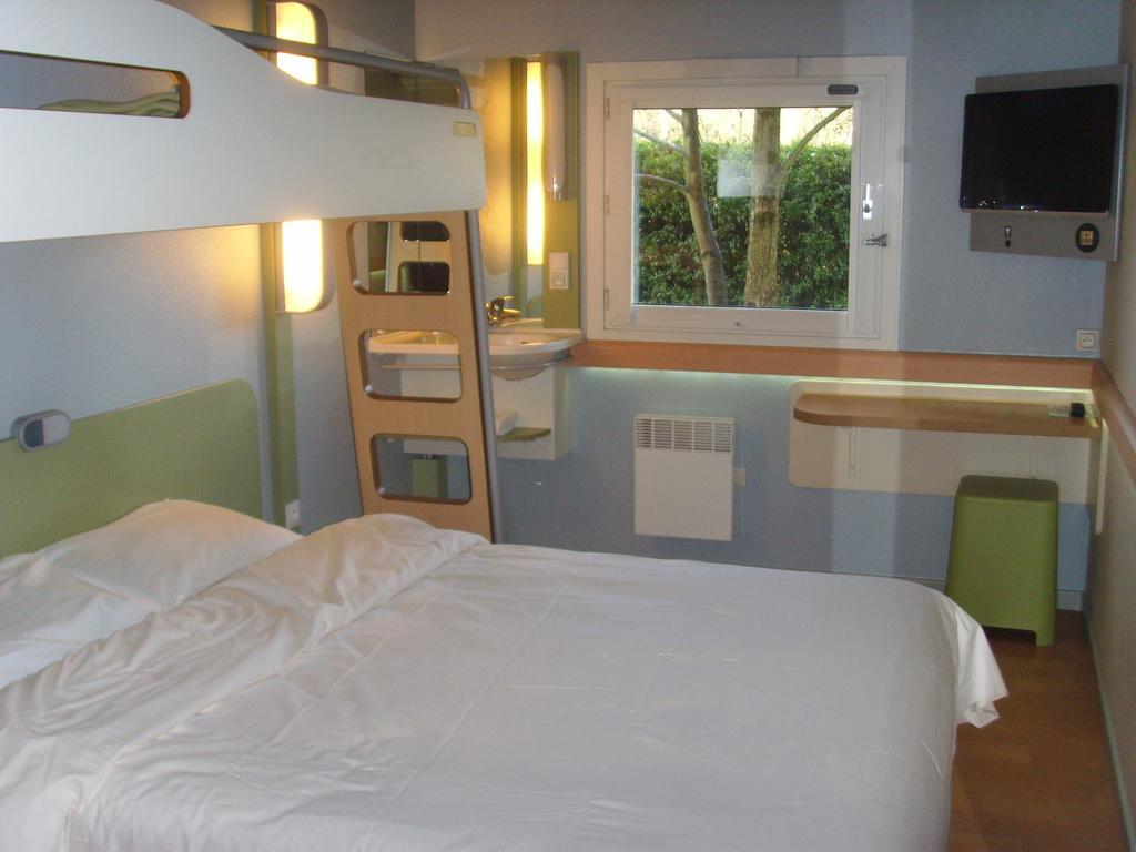 Ibis Budget L'Isle Adam Δωμάτιο φωτογραφία