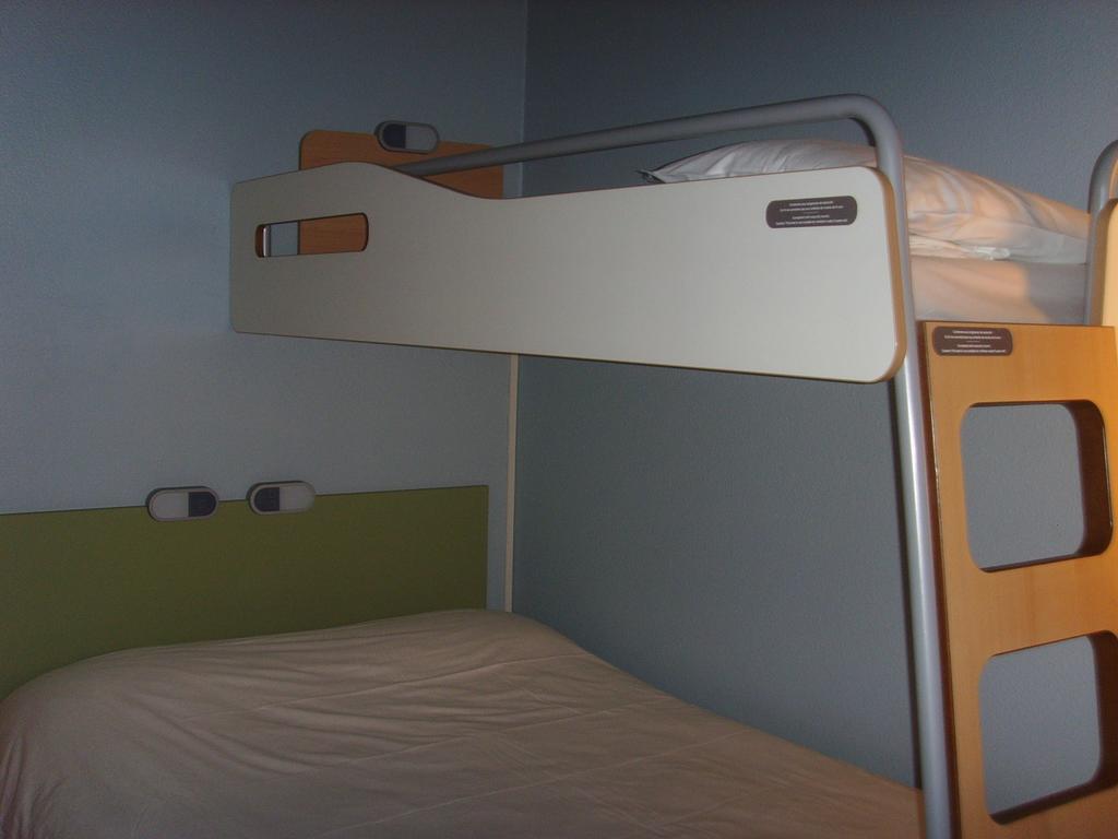 Ibis Budget L'Isle Adam Δωμάτιο φωτογραφία