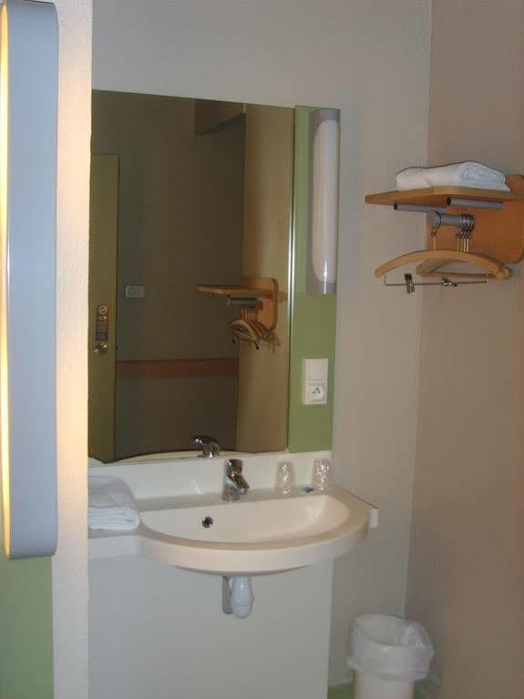 Ibis Budget L'Isle Adam Εξωτερικό φωτογραφία